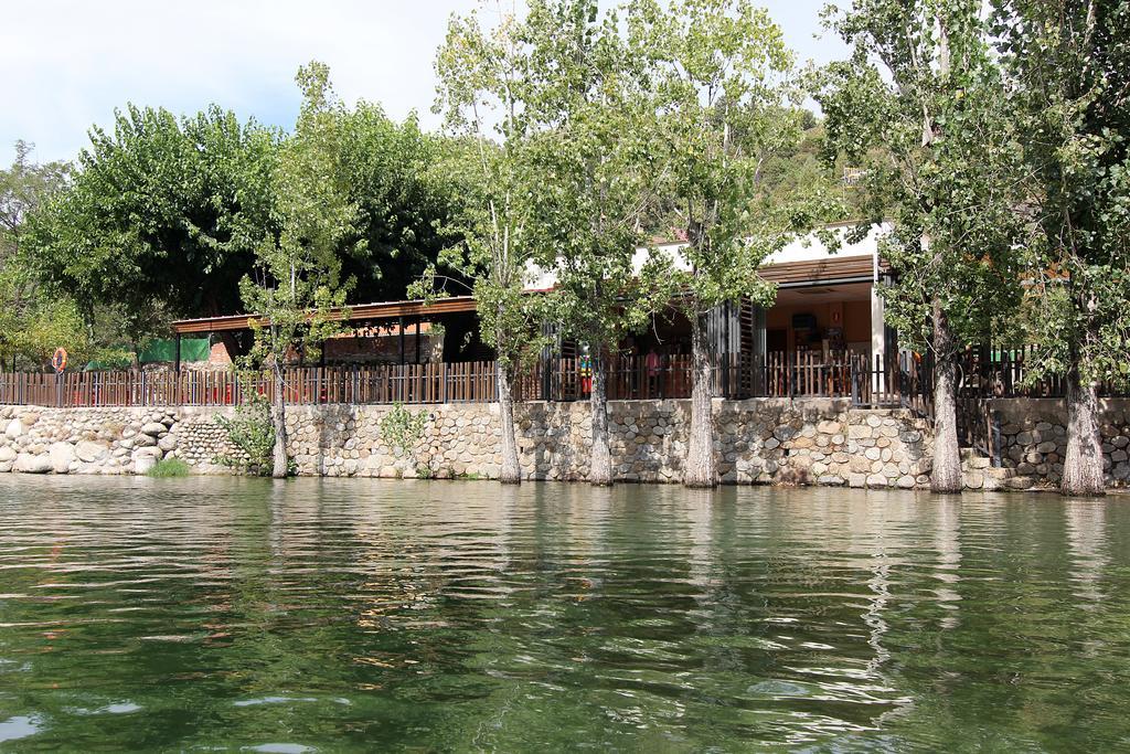 Hostal Yessy Candeleda Buitenkant foto